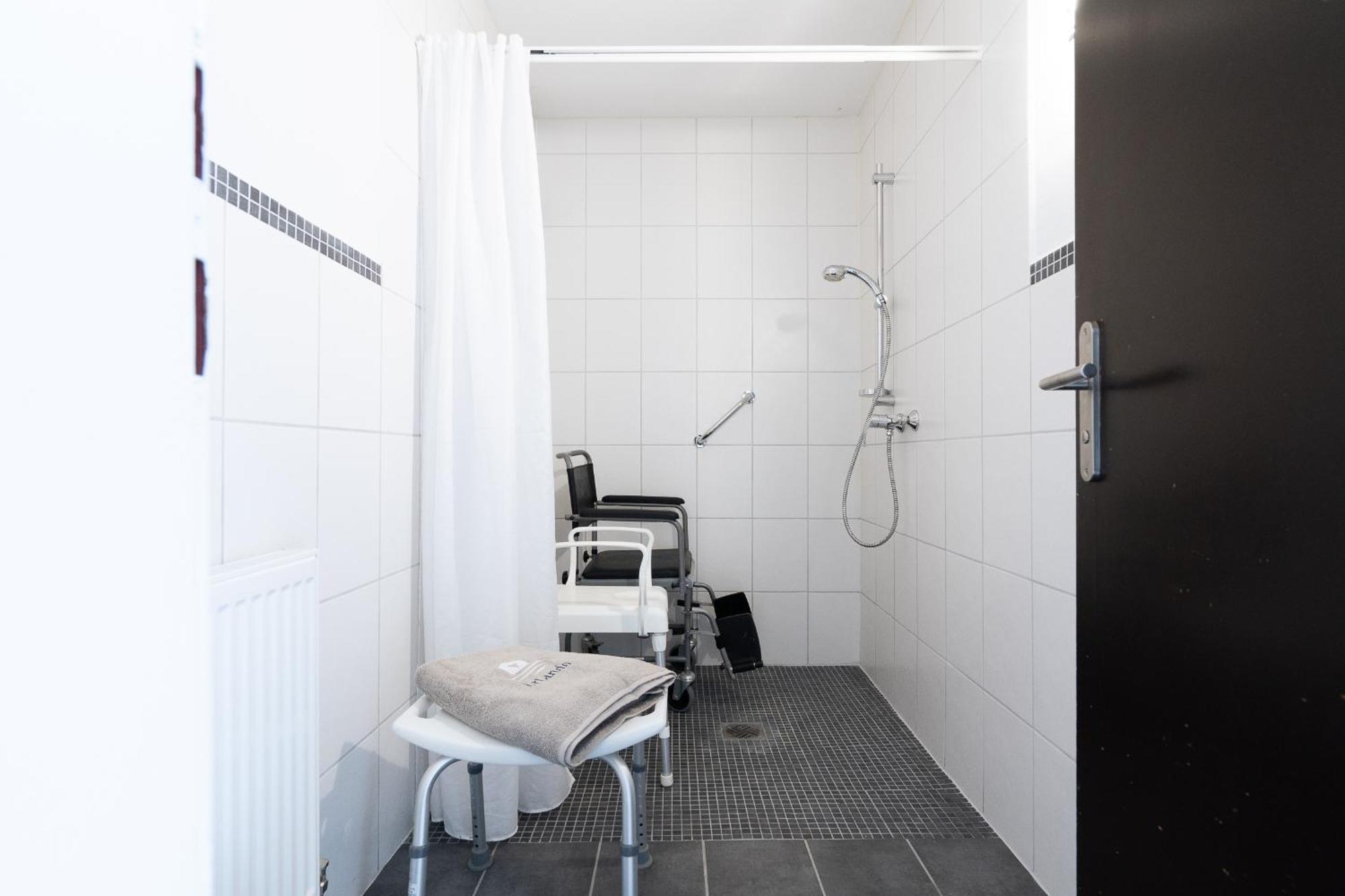 Das Solaris 11 Beach Apartment Mit Gemeinschaftssauna Und Grillplatz Groemitz Luaran gambar